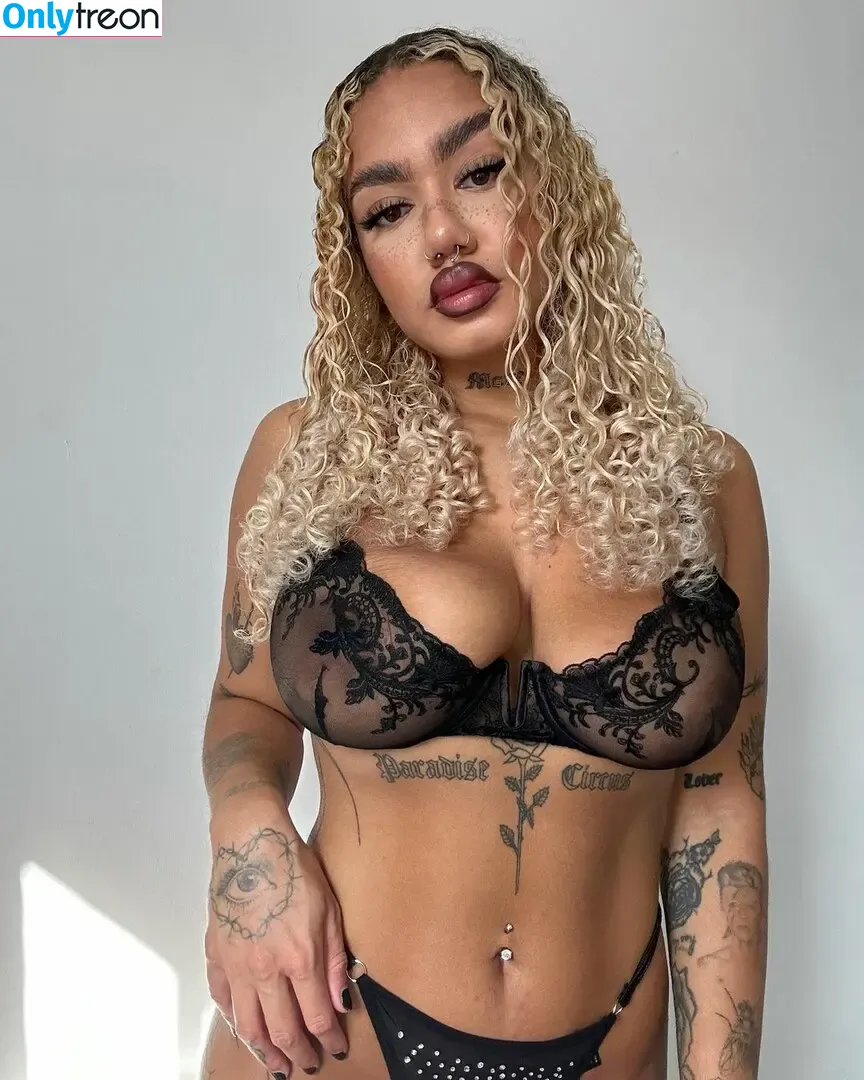 Louisaxstar nude photo #0003 (Louisaxstar)