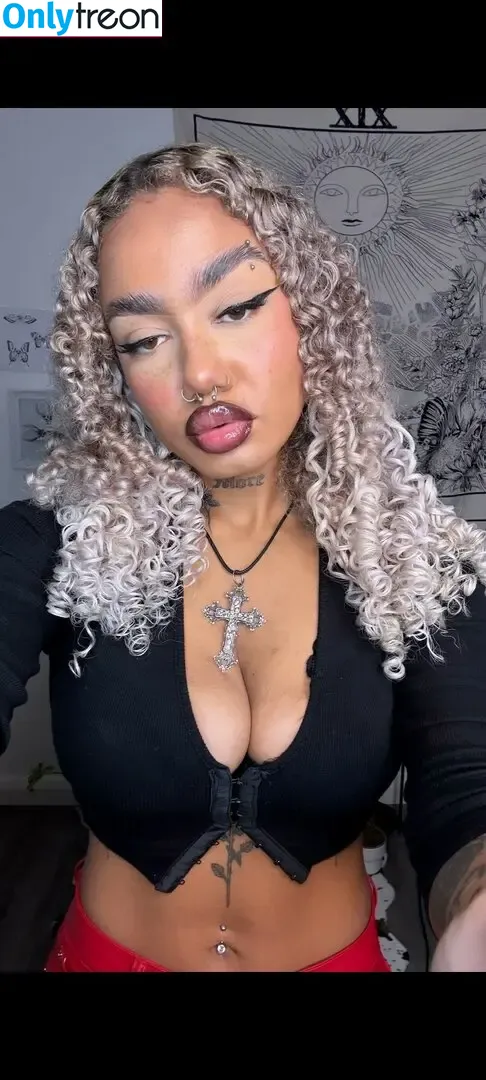 Louisaxstar nude photo #0007 (Louisaxstar)