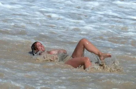 Louise Redknapp / louiseredknapp nude photo #0058