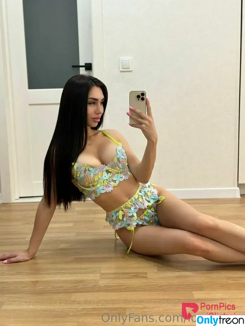 Louise.vip nude photo #0106 (forever_baby_y)