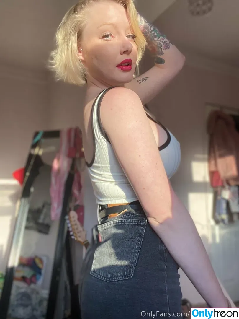 loumonrow nude photo #0099 (_loumonroe)