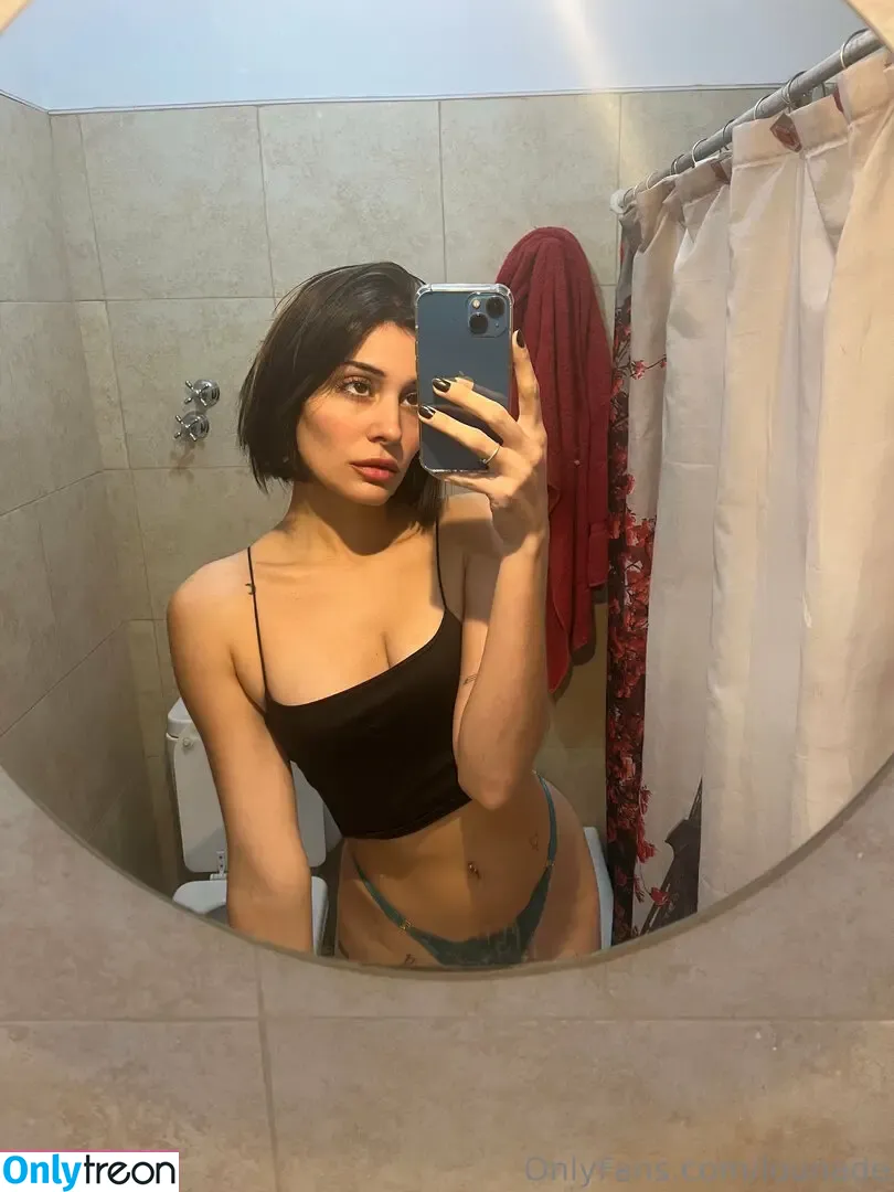 lounabi nude photo #0038 (llounabii)