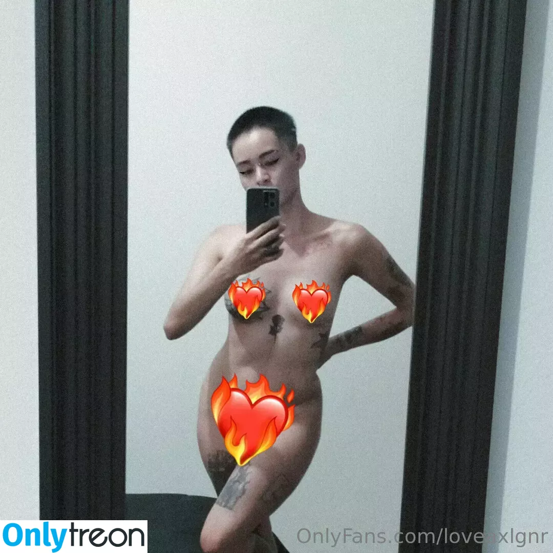 loveaxlgnr nude photo #0007 (ballon_cheeks_)