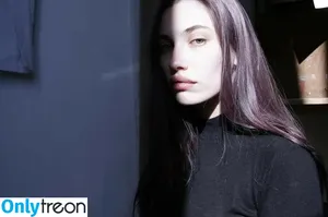 lovecatsmew / klesh13 / lisalisalisalisalisalisa.riot nude photo #0045