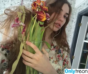 lovecatsmew / klesh13 / lisalisalisalisalisalisa.riot nude photo #0094