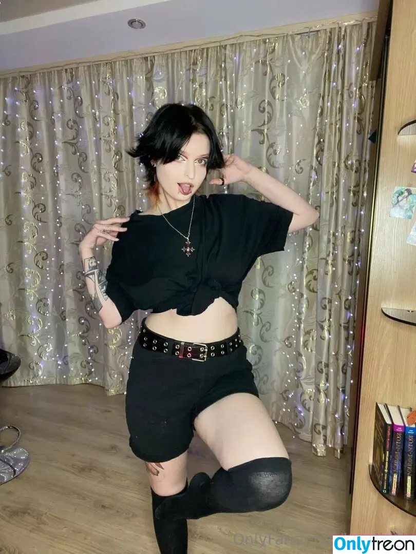lovellyeli голая photo #0072 (imlovelylo)