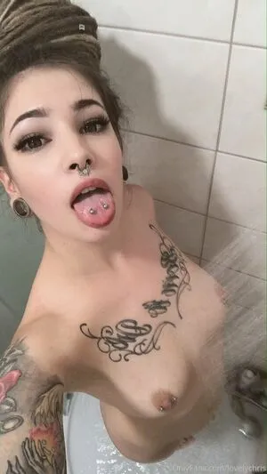 lovelychris / lovelychris_ фото голая #0200