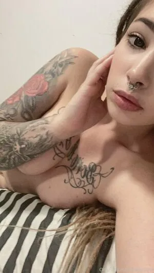 lovelychris / lovelychris_ фото голая #0203