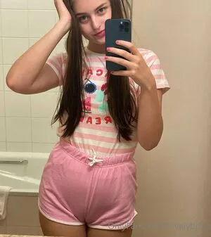 lovelytinnaxo / letlovegrow nude photo #0051