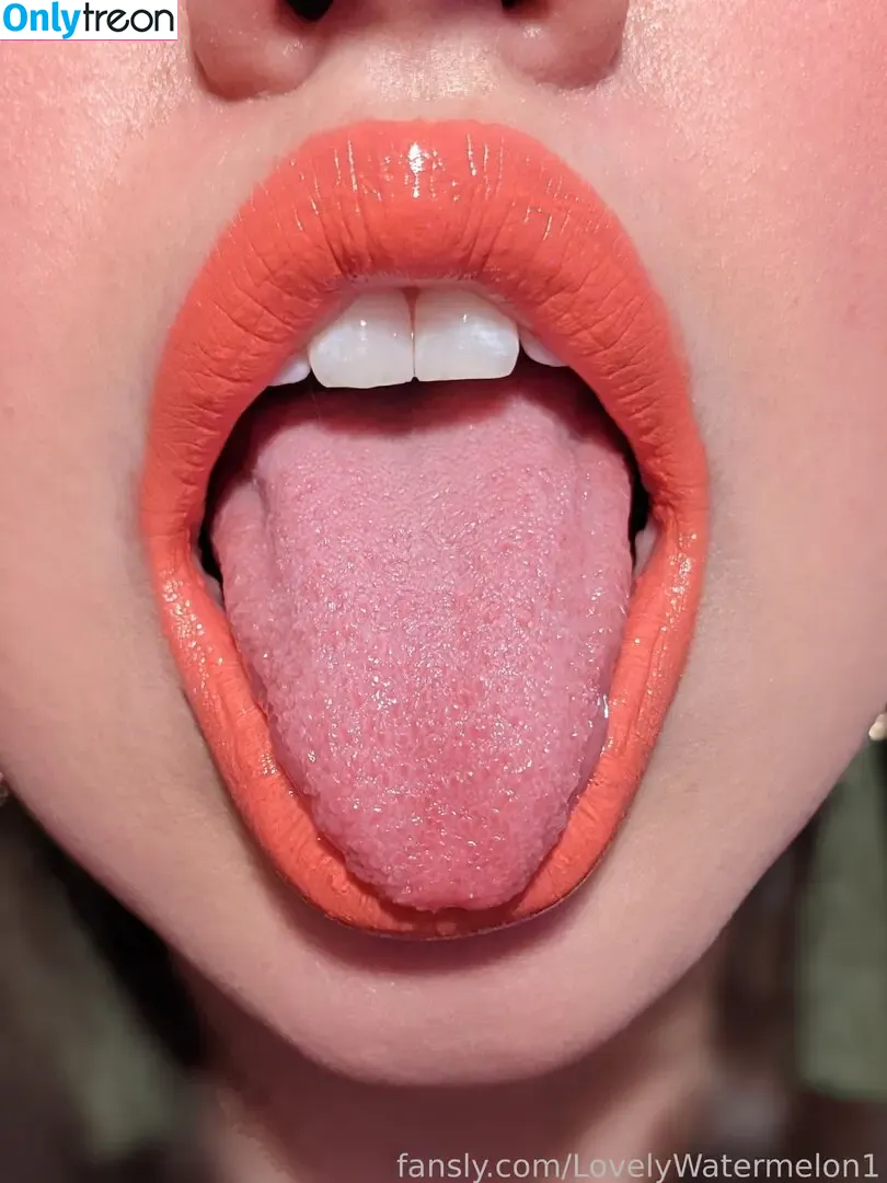 LovelyWatermelon1 nude photo #0007 (MoodyWatermelon1 / ilovewatermelon01)