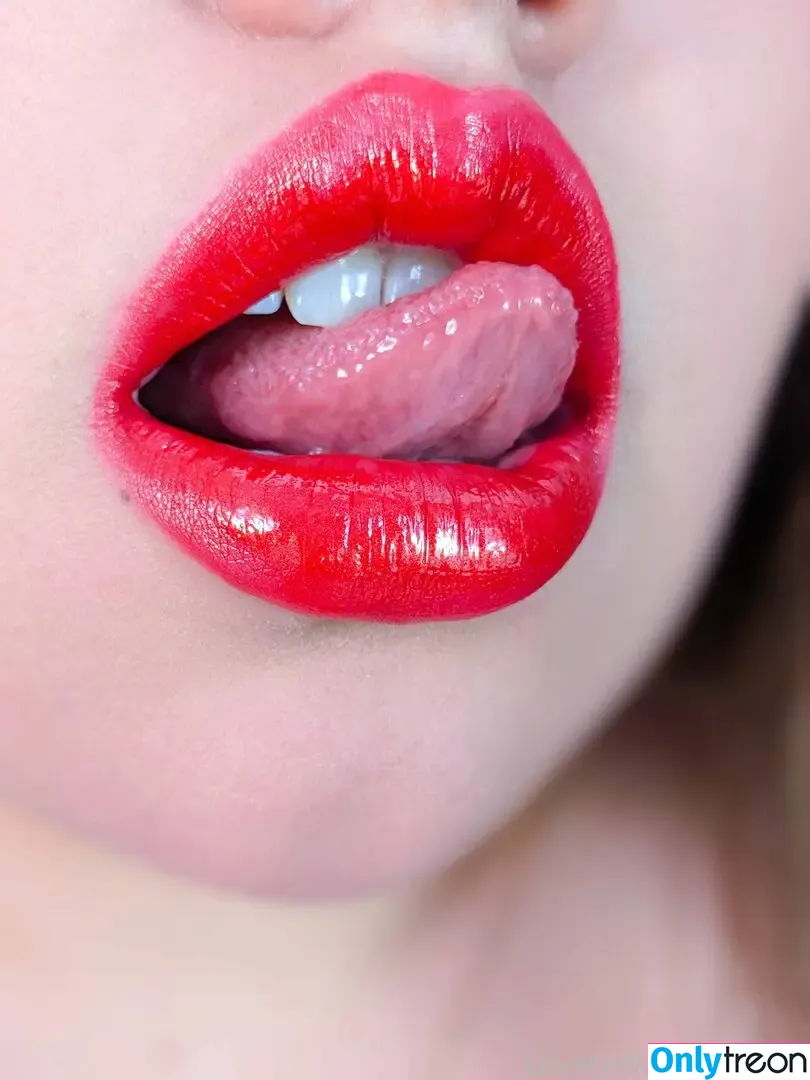 LovelyWatermelon1 nude photo #0012 (MoodyWatermelon1 / ilovewatermelon01)