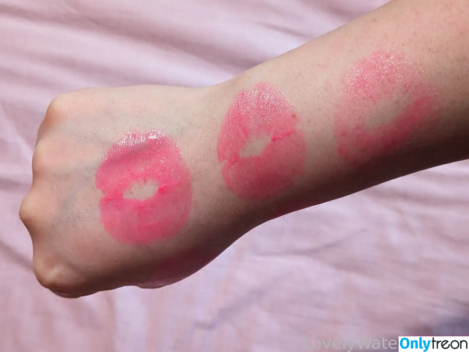 LovelyWatermelon1 nude photo #0043 (MoodyWatermelon1 / ilovewatermelon01)