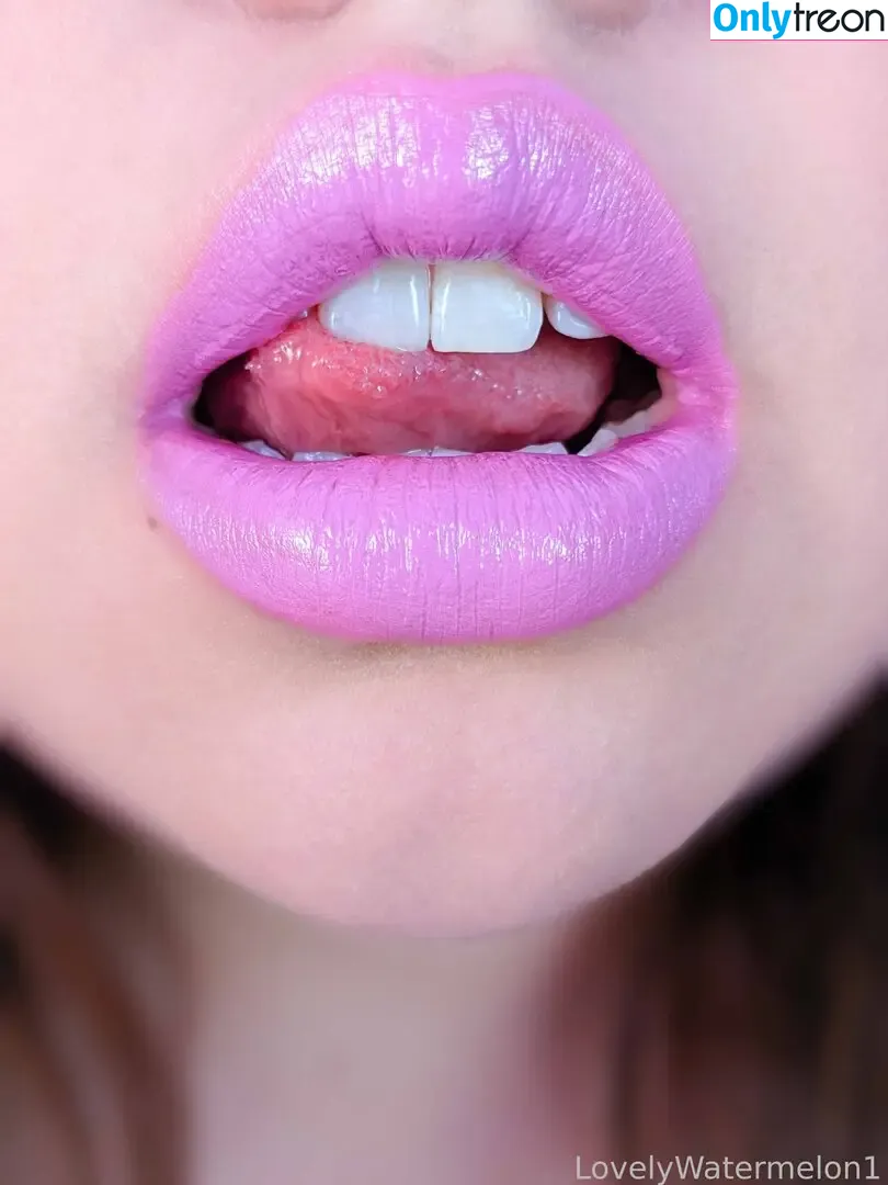 LovelyWatermelon1 nude photo #0053 (MoodyWatermelon1 / ilovewatermelon01)