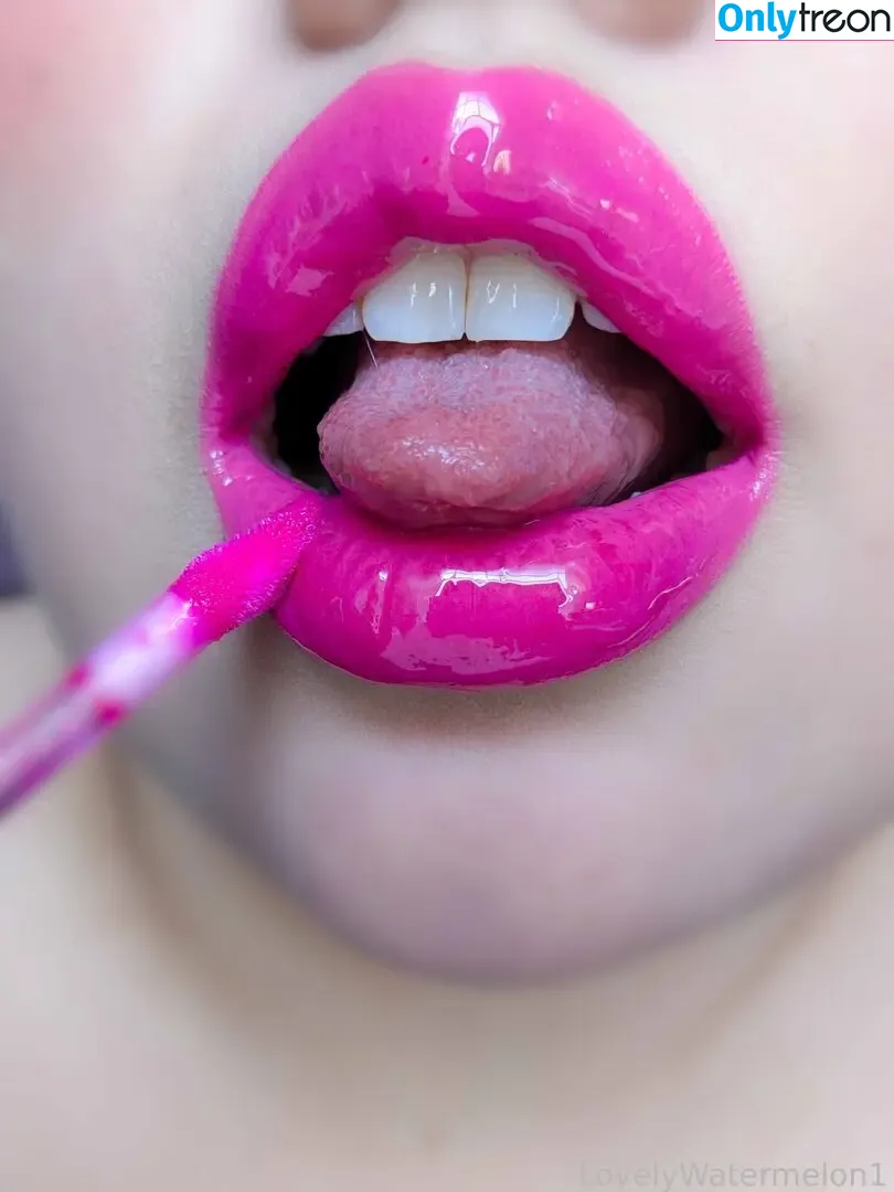 LovelyWatermelon1 nude photo #0114 (MoodyWatermelon1 / ilovewatermelon01)