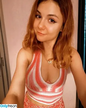 lovelyxdaisy / sunshine_xdaisy nude photo #0056