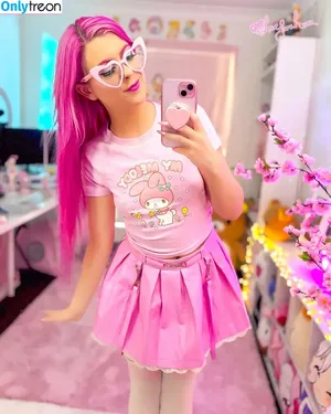 lovesarahxoxofree / sarahjune_xoxo фото голая #0042