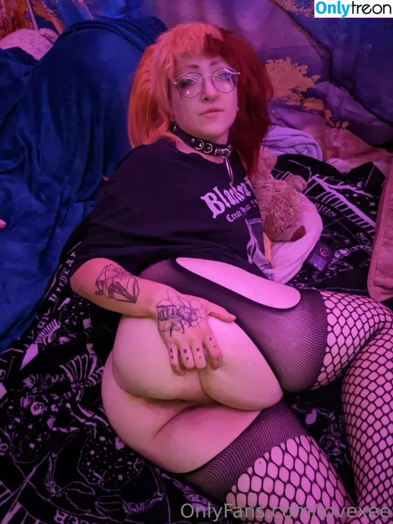 lovexee nude photo #0153 (lovexee)