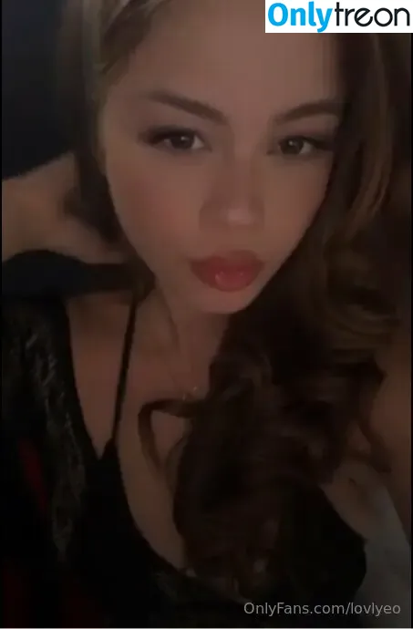 lovlyeo nude photo #0022 (lov.lyeo)