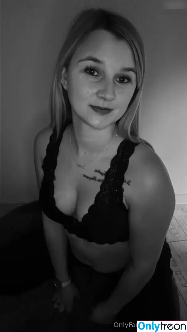 low.isa nude photo #0094 (_low.isa)
