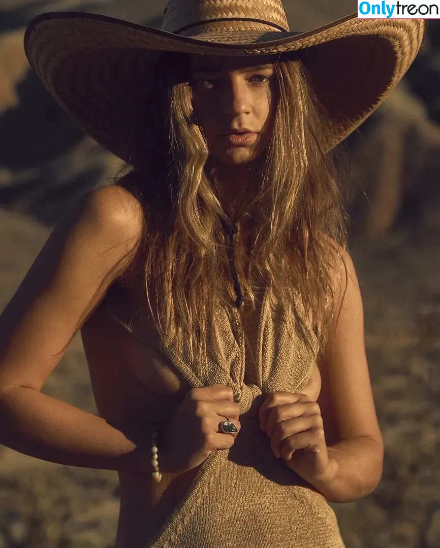 Lowkee Karlee голая photo #0008 (lowkeefans / lowkeekarlee)