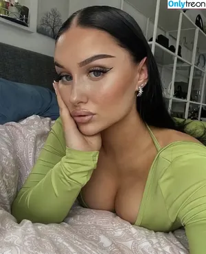 Luana He / luana_he_ фото голая #0036