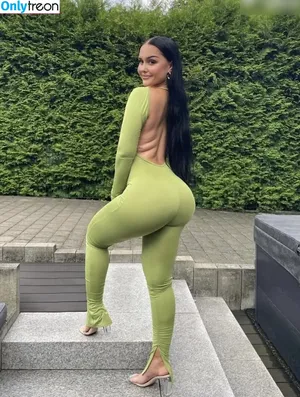 Luana He / luana_he_ фото голая #0042