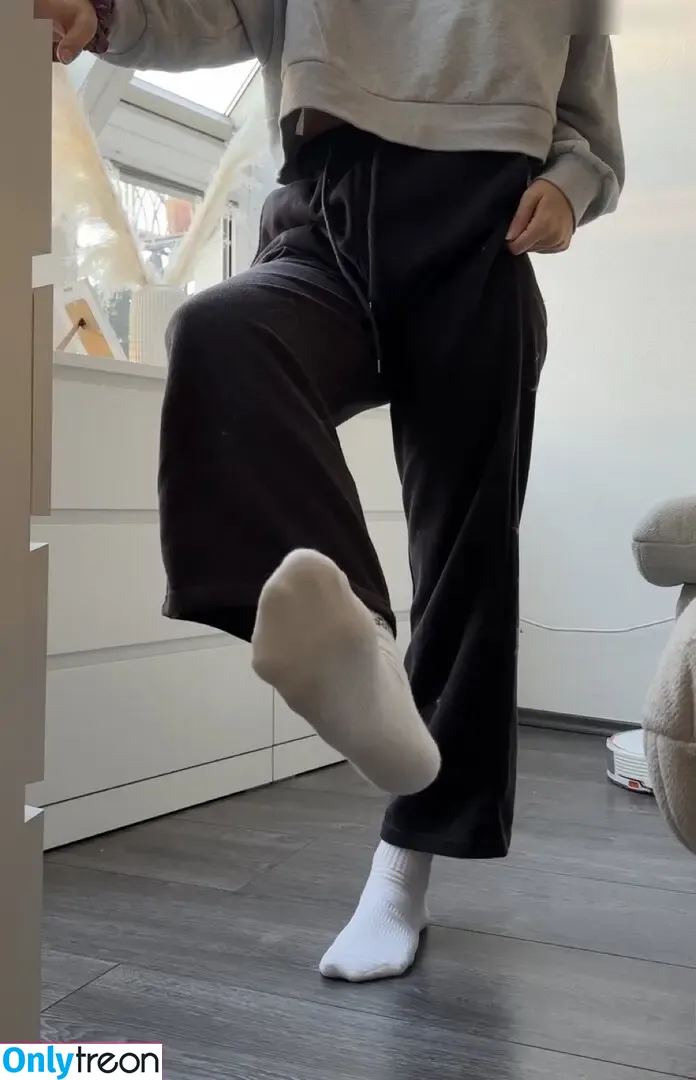 Luanaxsch nude photo #0008 (Luanaxsch)