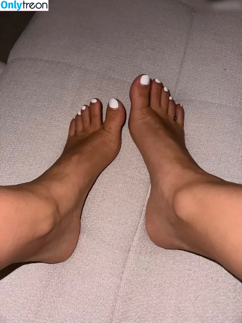 Luanaxsch nude photo #0036 (Luanaxsch)