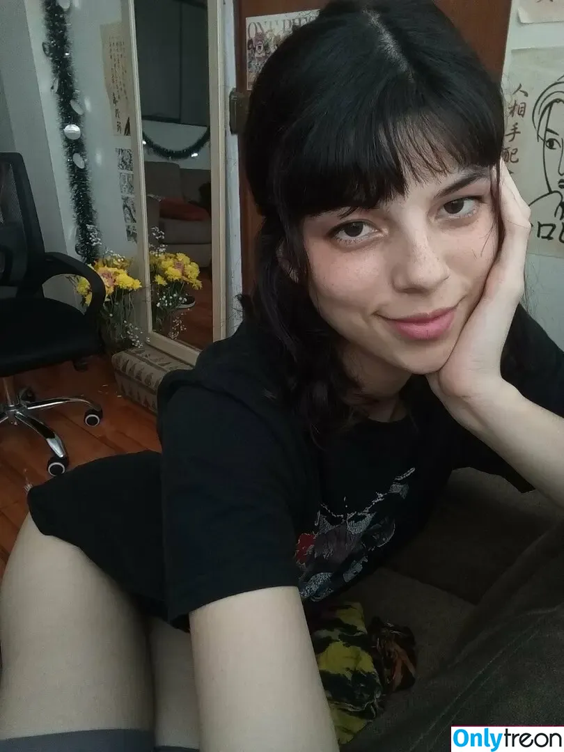 Luanee nude photo #0020 (Babyluanee_ / countessluann)