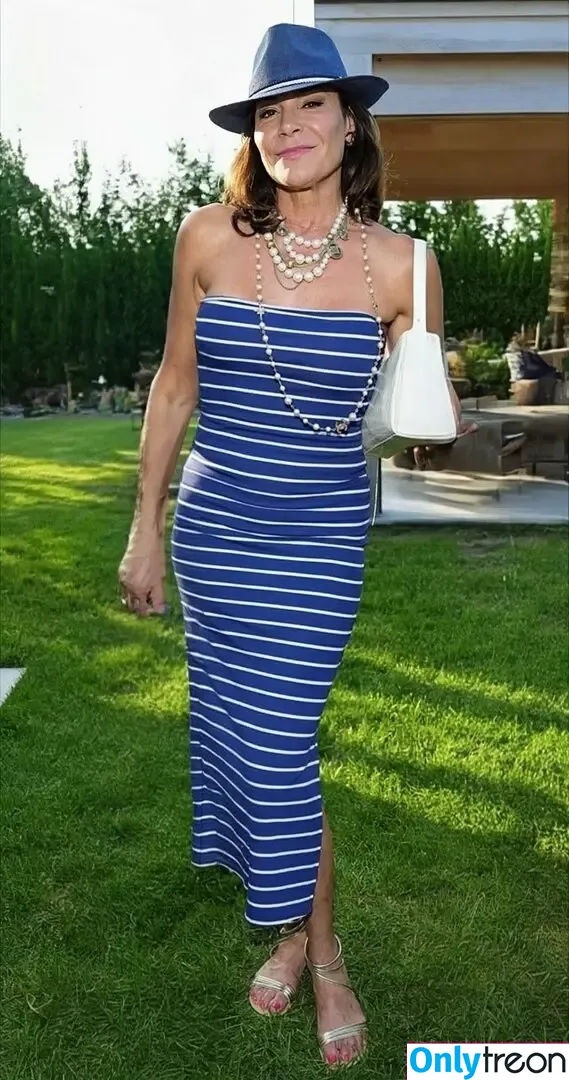 Luann De Lesseps nude photo #0039 (Luann De Lesseps)