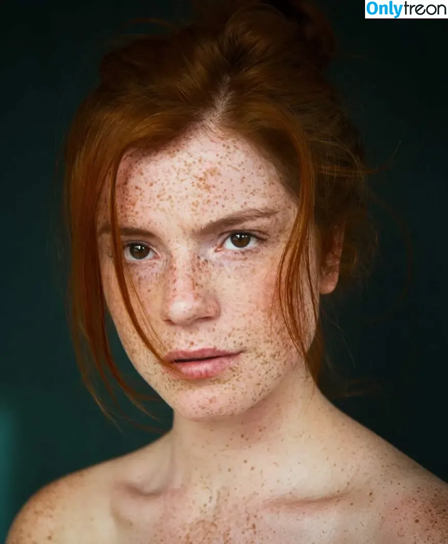 Luca Hollestelle голая photo #0004 (lucahollestelle)
