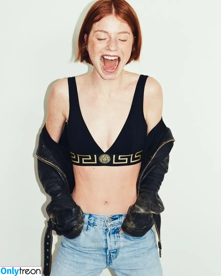 Luca Hollestelle nude photo #0052 (lucahollestelle)