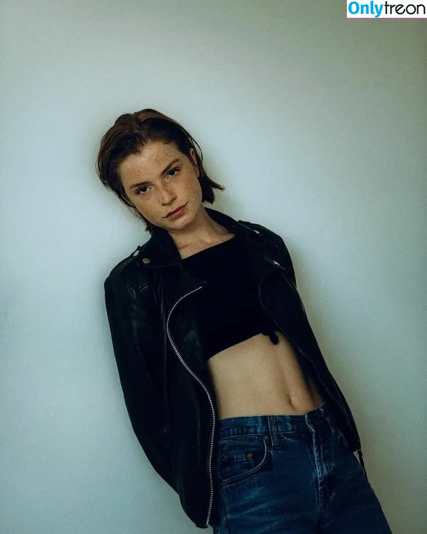 Luca Hollestelle nude photo #0061 (lucahollestelle)