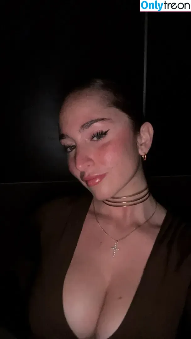 Lucia Perez голая photo #0016 (luciaaperezzzfn / luciaperezmusic)