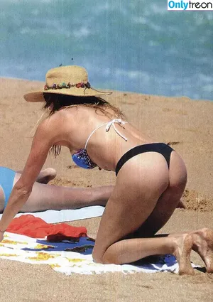 Luciana Aymar / aymarlucha nude photo #0008