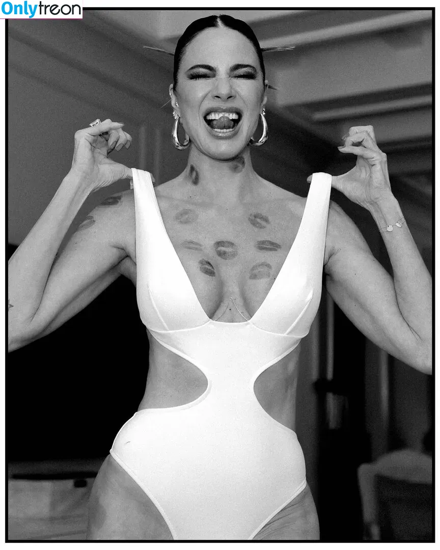 Luciana Gimenez голая photo #0250 (lucianagimenez)
