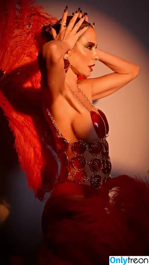 Luciana Gimenez голая photo #0681 (lucianagimenez)