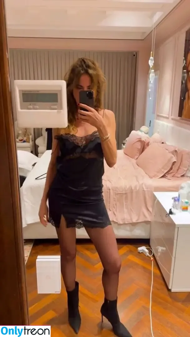 Luciana Gimenez nude photo #0757 (lucianagimenez)