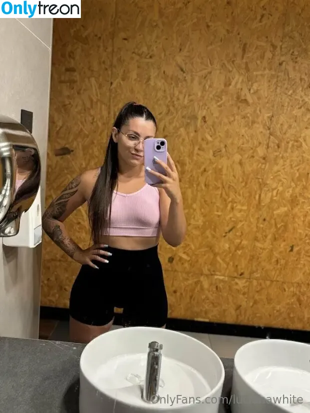 lucianawhite nude photo #0023 (lucianawhitee)