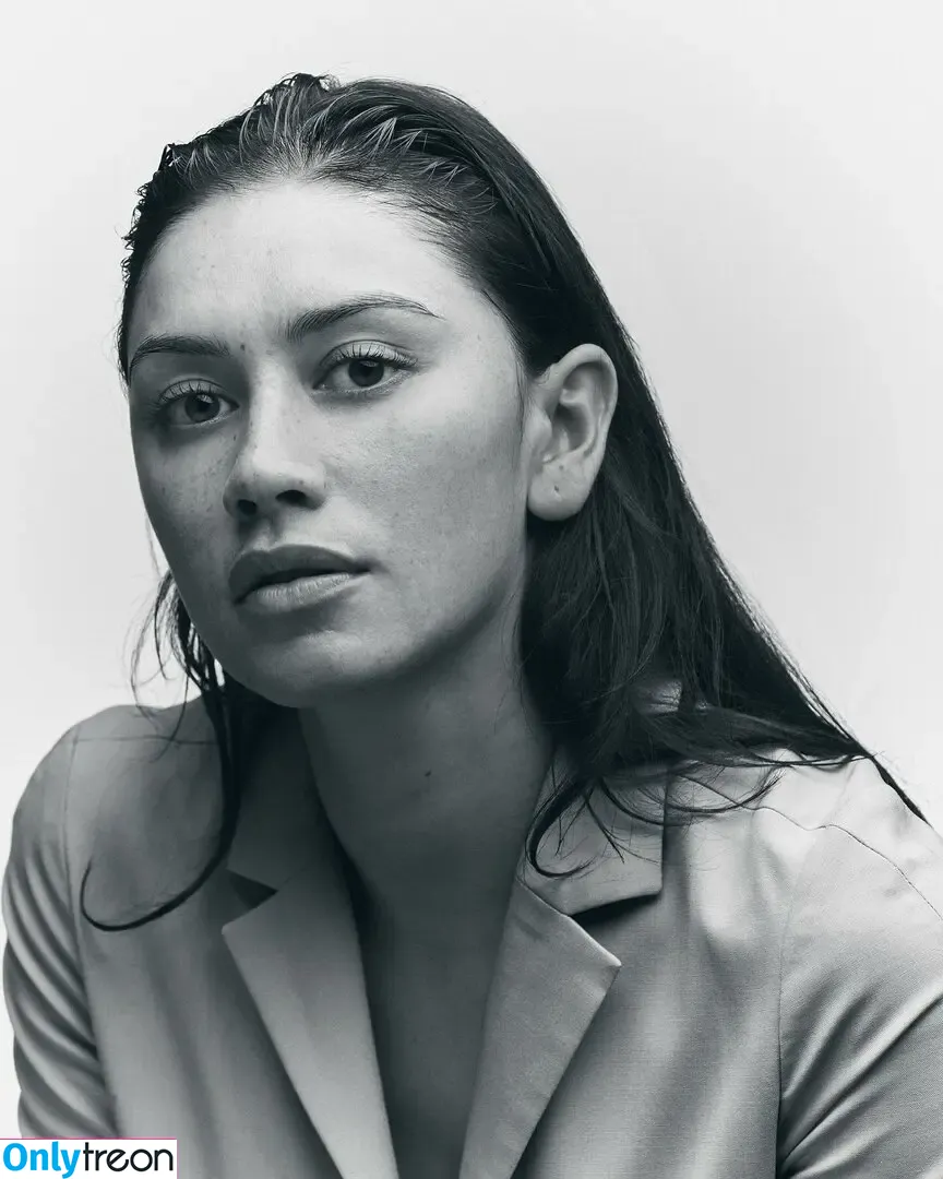 Luciane Buchanan голая photo #0007 (lewbuchananmtb / lucianebuchanan)