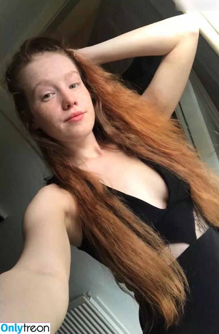 Lucie Rose Middleton nude photo #0027 (lucie_roams)