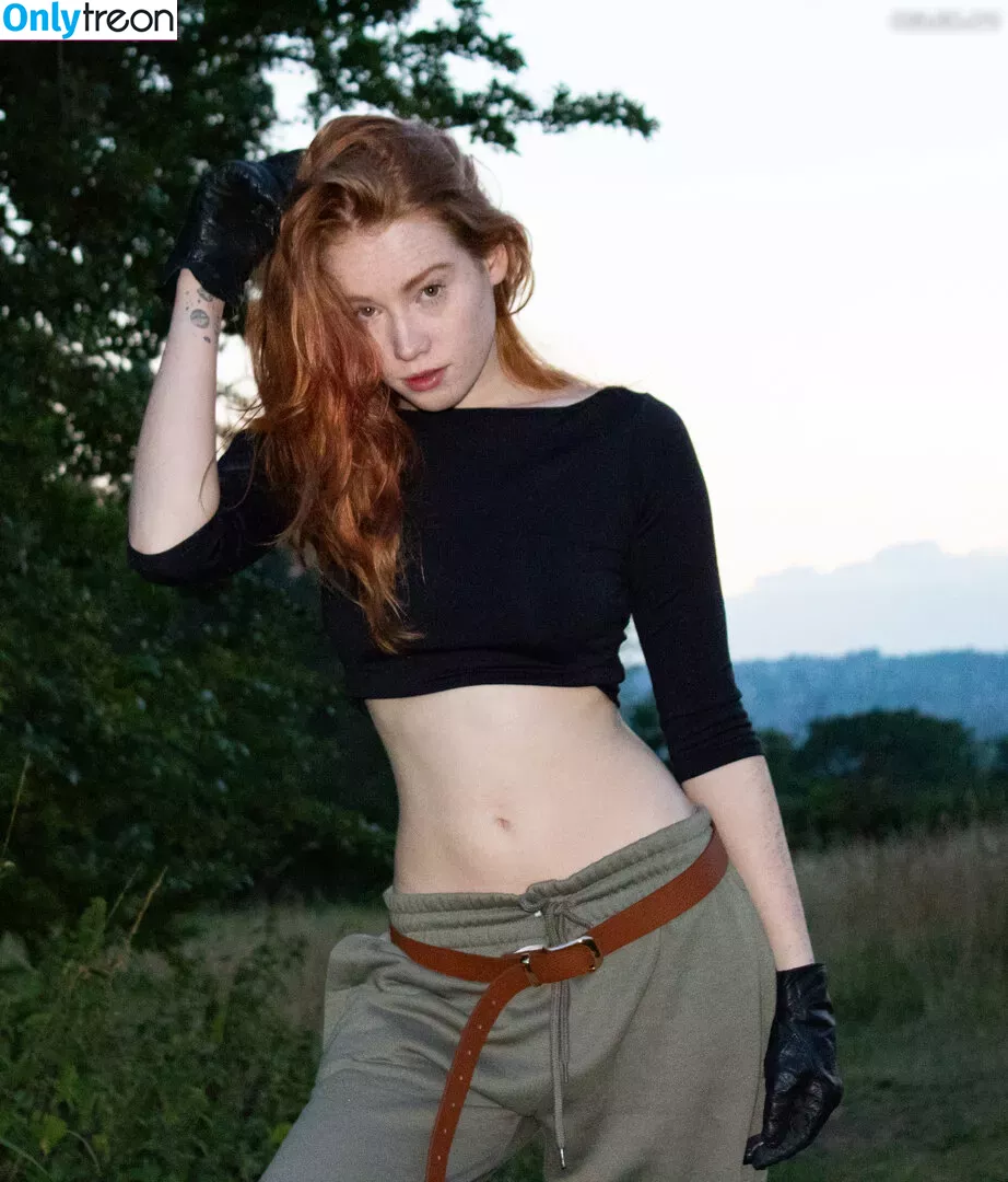 Lucie Rose Middleton nude photo #0034 (lucie_roams)