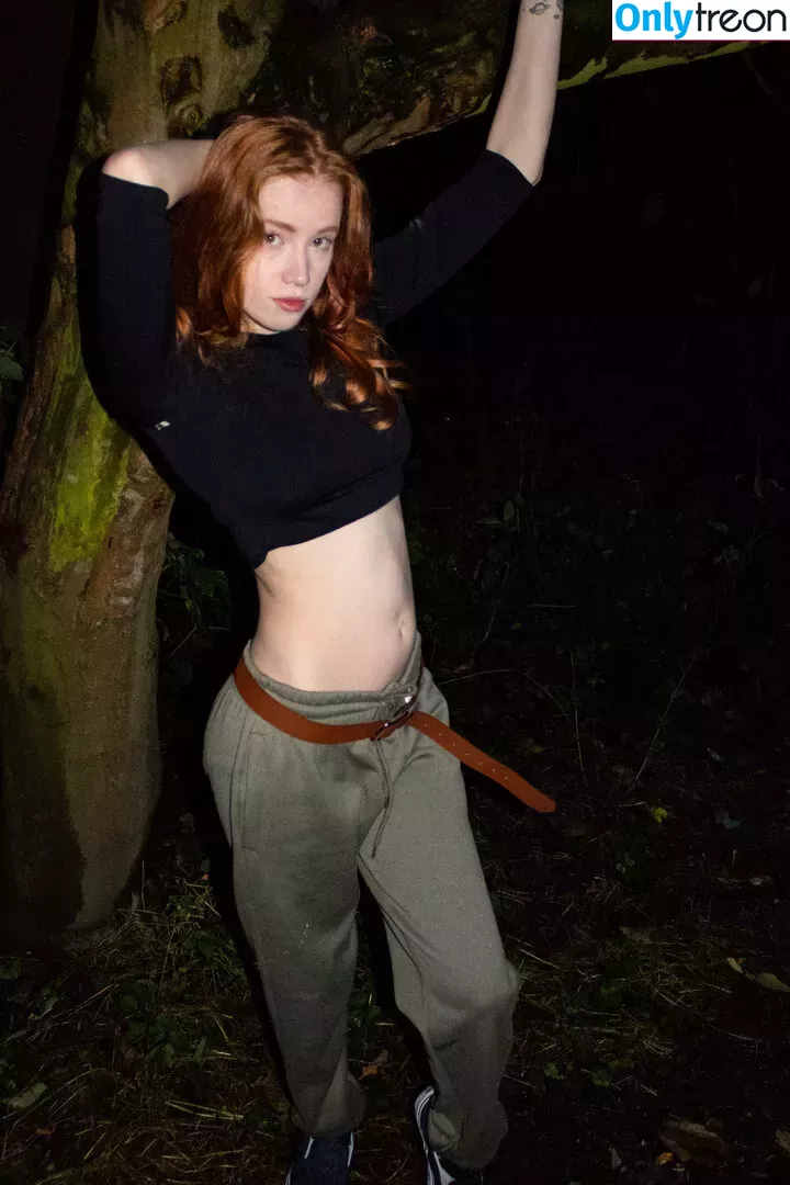 Lucie Rose Middleton nude photo #0041 (lucie_roams)