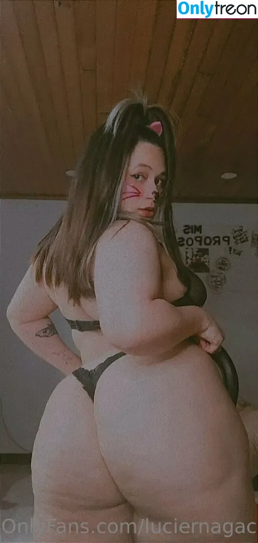 luciernagacl nude photo #0011 (luciernaga.cl)