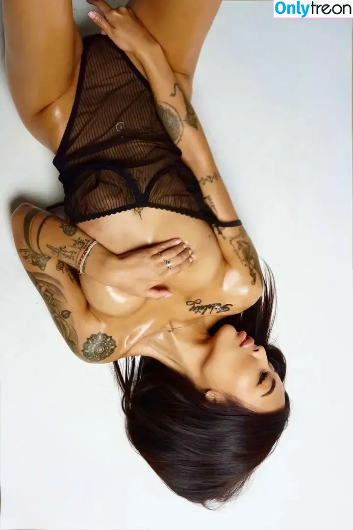 Lucky Lee nude photo #0057 (luckyleee / luckyleeee_)