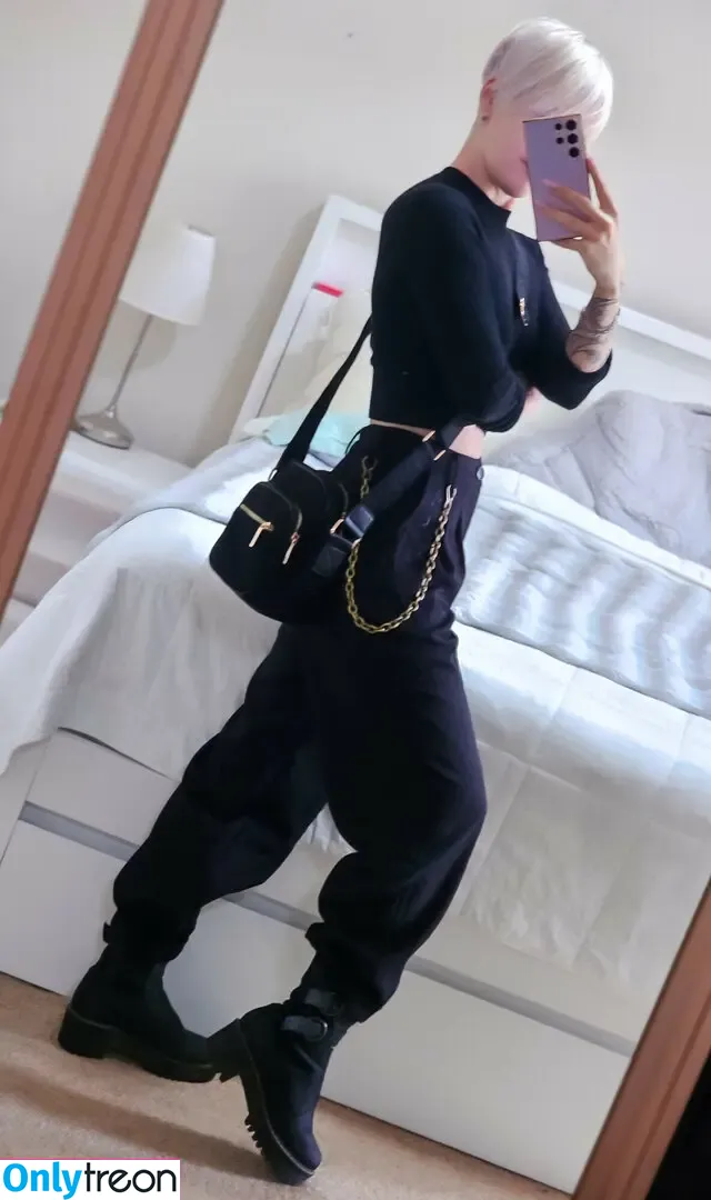 LuckyBonez nude photo #2358 (lucky_bonez)