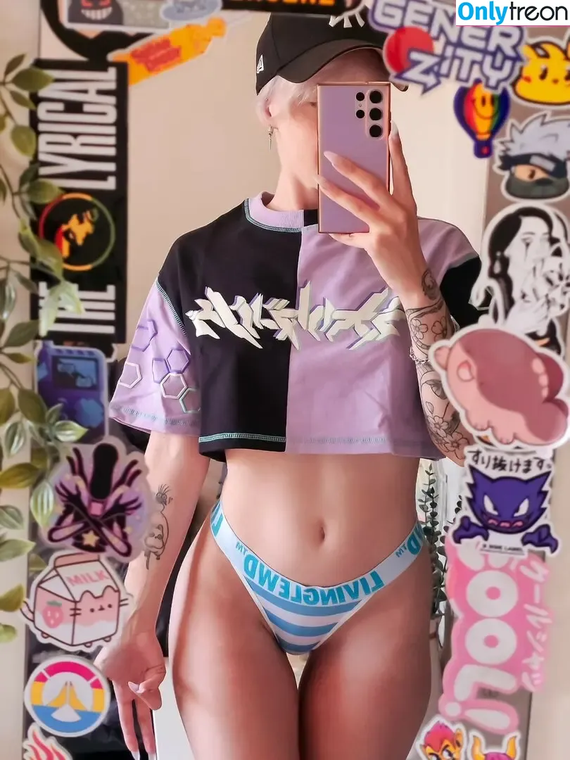 LuckyBonez nude photo #2395 (lucky_bonez)