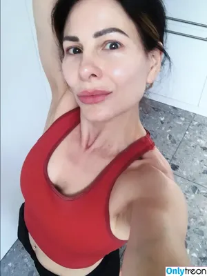 Lucrezia Millarini / lucreziaitv nude photo #0148