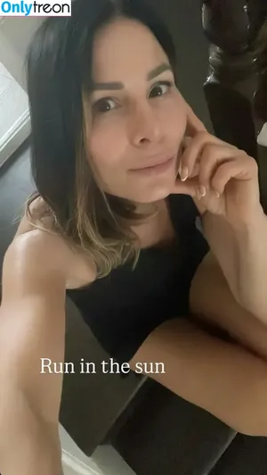 Lucrezia Millarini / lucreziaitv nude photo #0175
