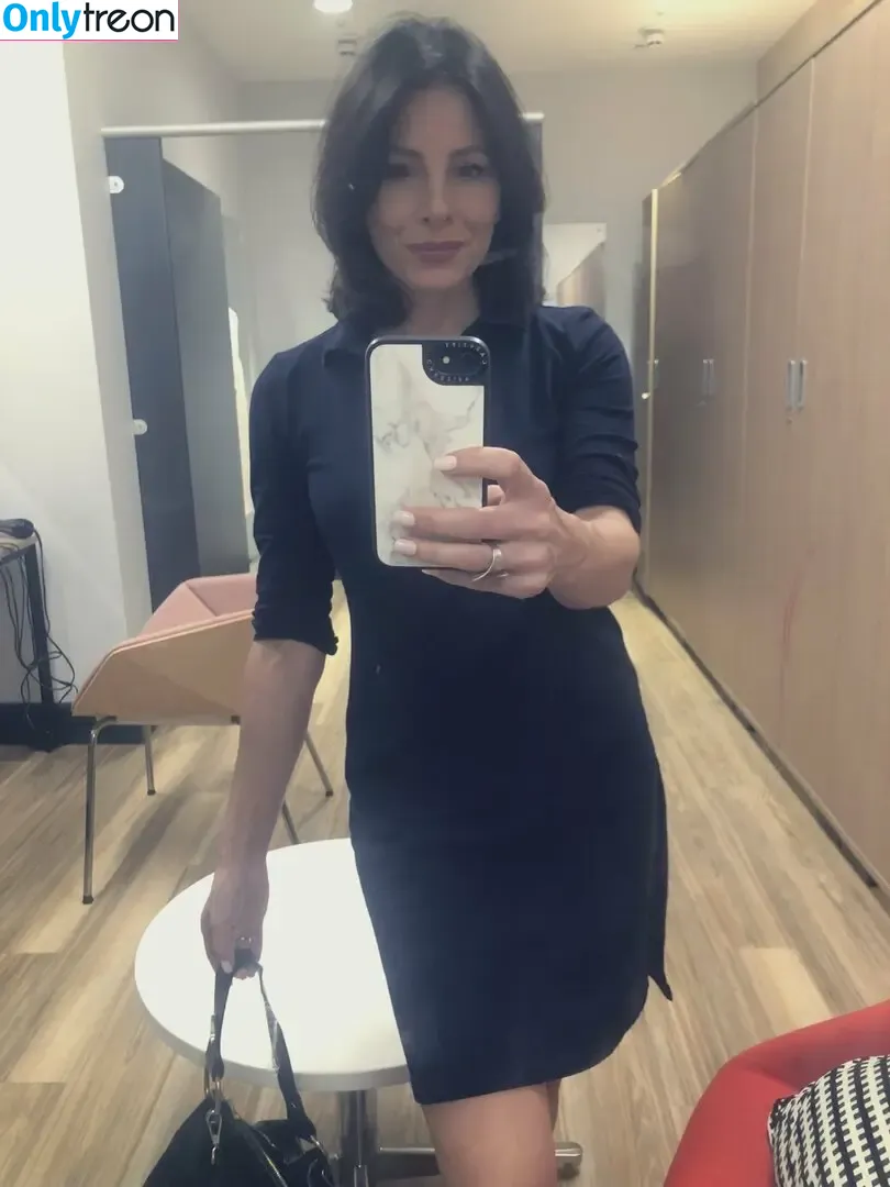 Lucrezia Millarini nude photo #0095 (lucreziaitv)